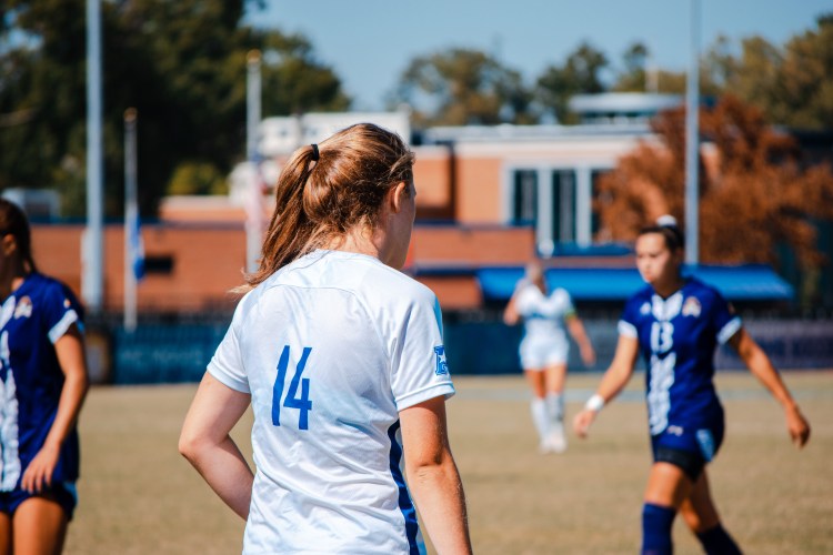 Ottawa’s Zoë May punches the University of Memphis’ ticket to the AAC Championship&nbsp;game